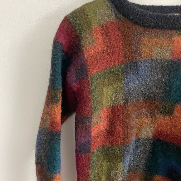 100% Alpaca Wool Crewneck Sweater - Picture 2 of 5